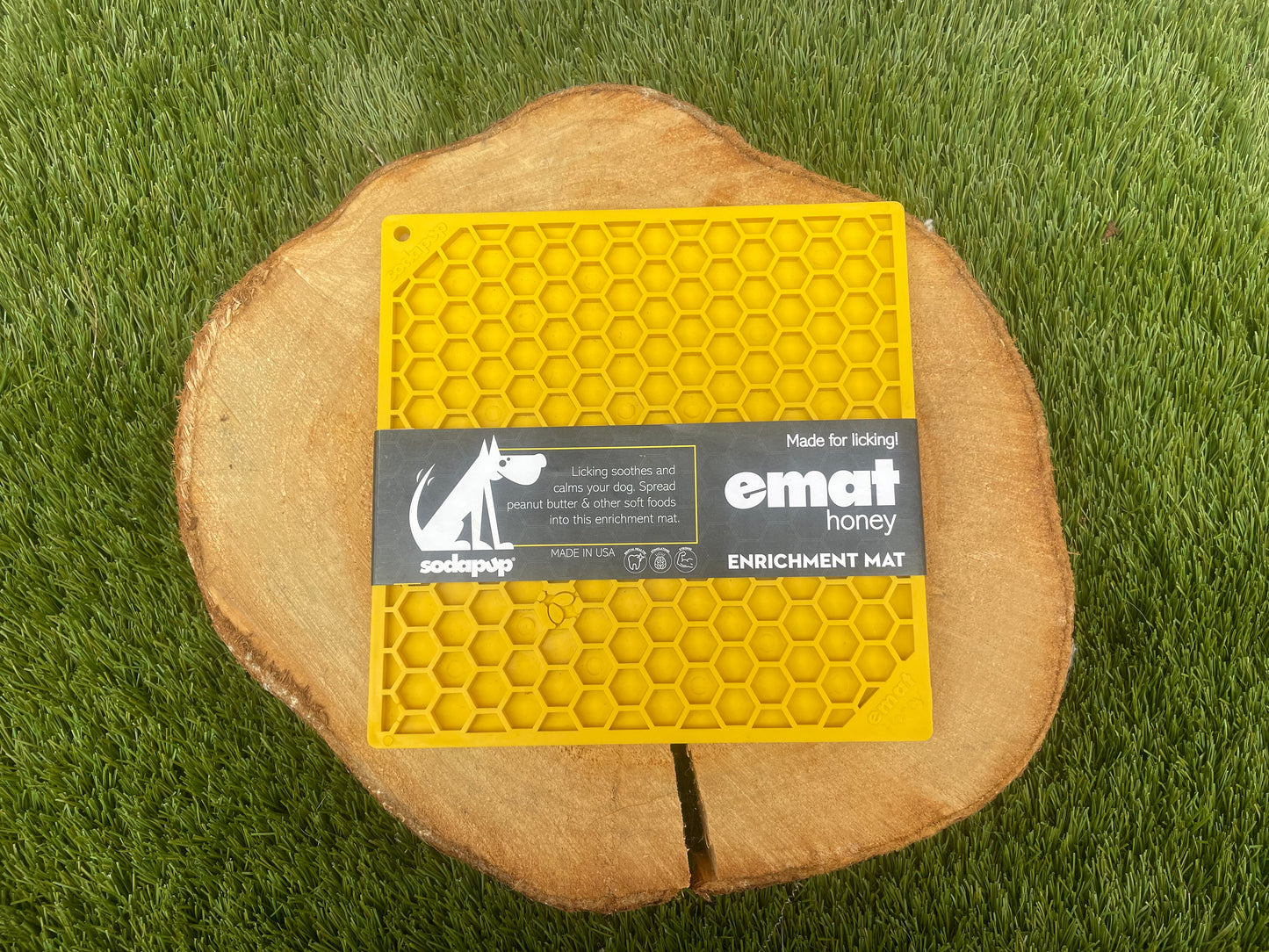 Honeycomb Design Emat Enrichment Licking Mat